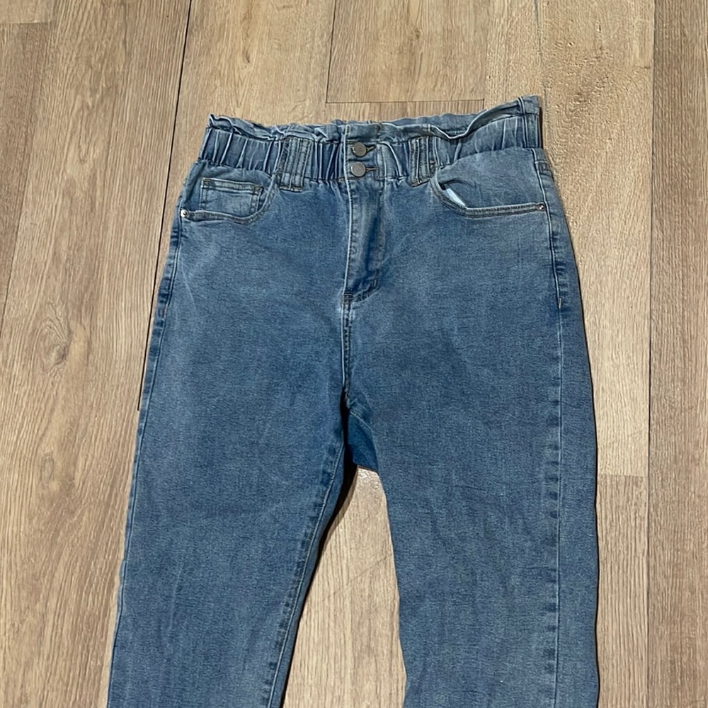Never worn paperbag jeans